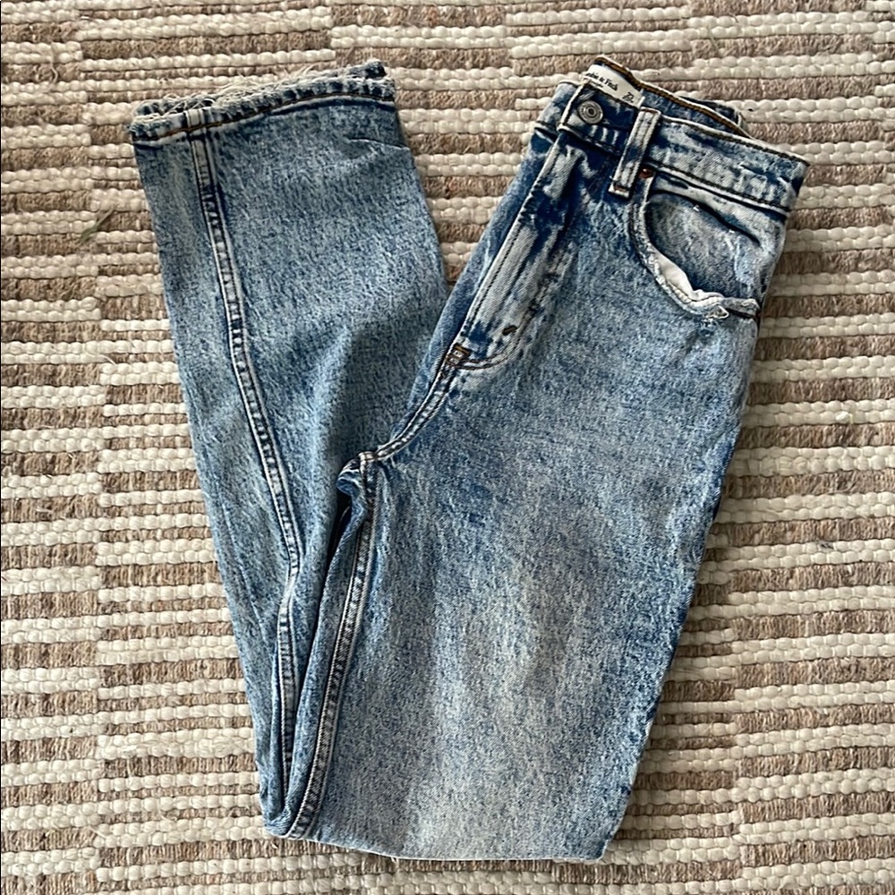 Abercrombie 90’s Straight Jeans